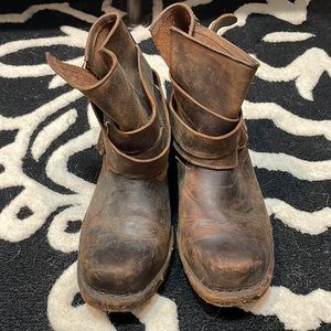 Jeffrey Campbell brown boots